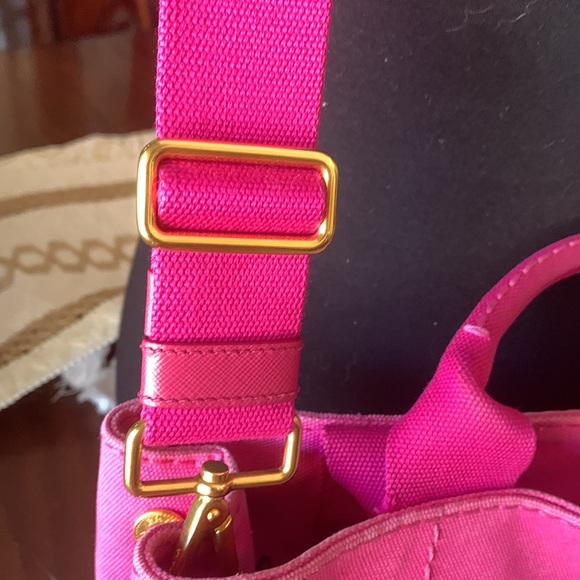 Authentic Prada bag - Picture 4 of 16